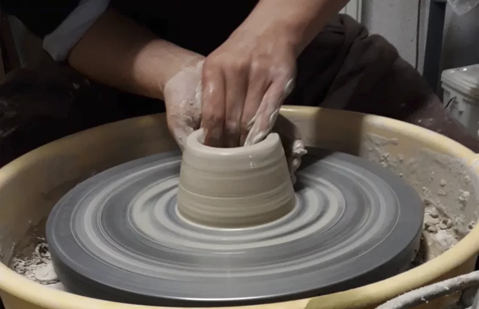 Jean Simon, Potier à Mâcon - Poterie du trait sur le volume