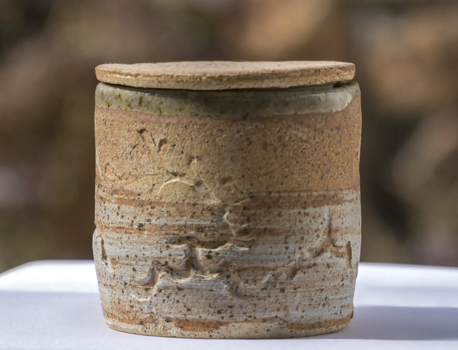 Poterie sur mesure en céramique artisanale à Mâcon