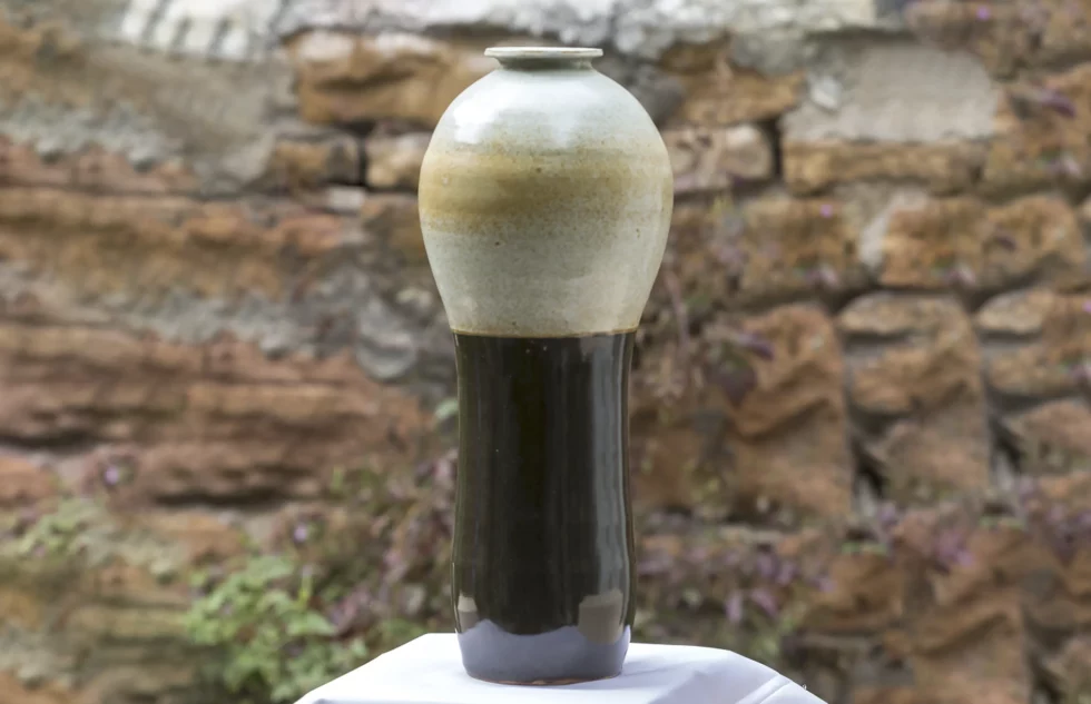 Vase en céramique artisanale à Mâcon H