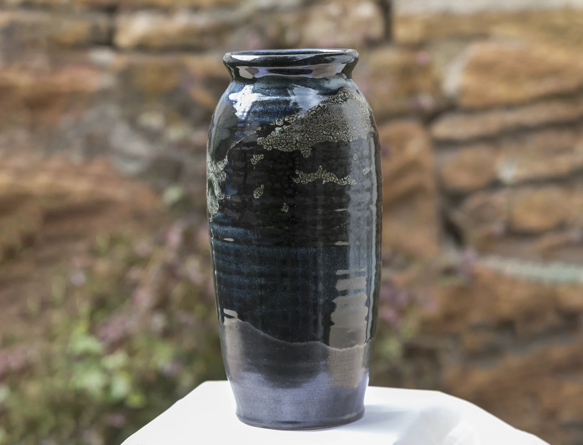 Vase en céramique artisanale à Mâcon